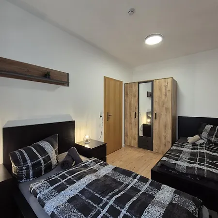 Mikta Homes24 In * Crimmitschau